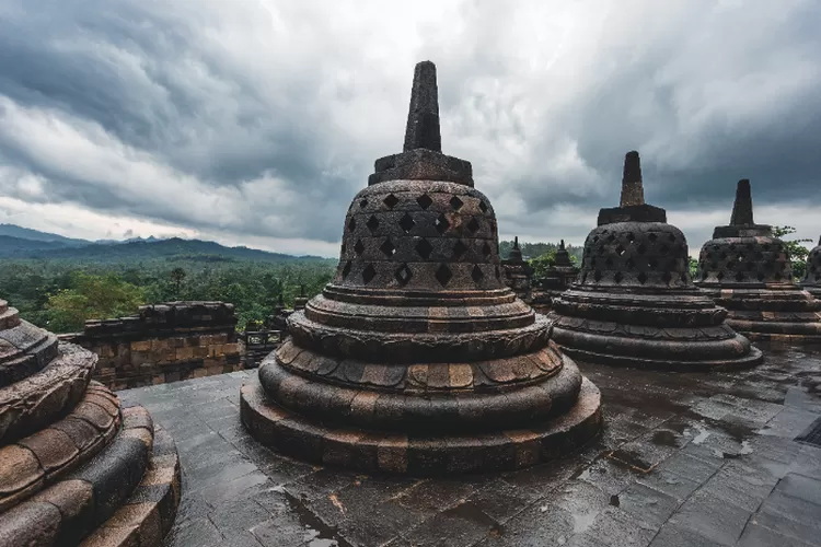 Destinasi Wisata Candi Borobudur di Jawa Tengah (Paxels / Tomas Malik)