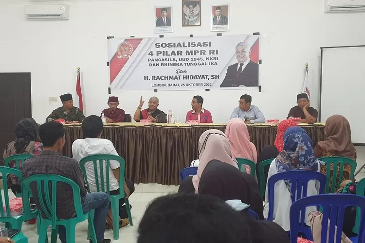 Anggota DPR RI H Rachmat Hidayat pemberdayaan pemuda dan masyarakat di Pulau Lombook.  (Suara Karya/Istimewa)