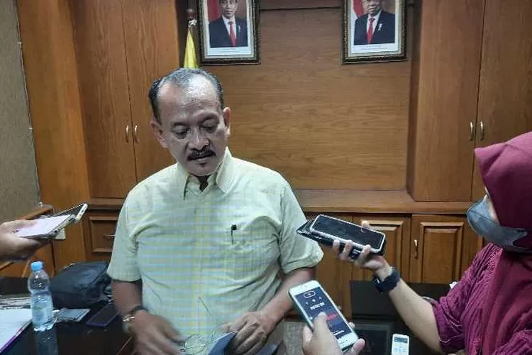 Ketua Harian DPD Partai Golkar Kota Solo, Bandung Joko Suryono (Endang Kusumastuti)