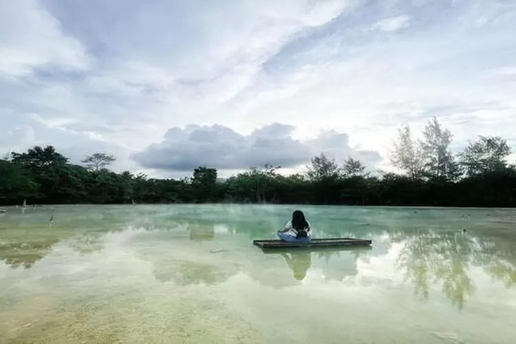 Mari kunjungi wisata Air Panas Wawolesea yang ada di Kendari, Sulawesi Tenggara (instagram @ felitairenes)