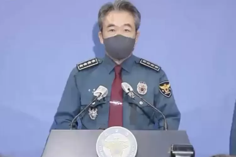 Inspektur Jendral Polisi Yoon Hee Geun  (Gorajuara.com/dok: Tangkapan Layar YouTube SBS News)