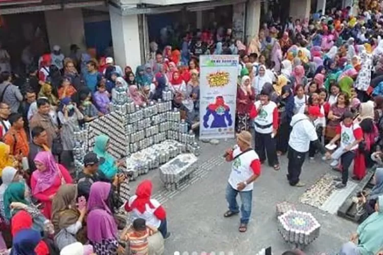 Aksi Paguyuban Bank Sampah DIY dalam Bank Sampah Jogja Heboh #1 tahun 2020. (Dok Paguyuban Bank Sampah DIY)