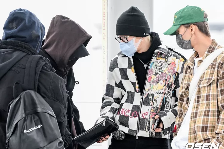  NCT 127 Terlihat di Bandara Incheon Siap Untuk Terbang menuju Jakarta  (OSEN)