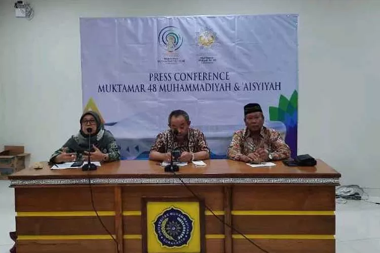 Panitia Muktamar Muhammadiyah dan Aisyiyah memberikan keterangan terkait pelaksanaan muktamar di Solo (Endang Kusumastuti)
