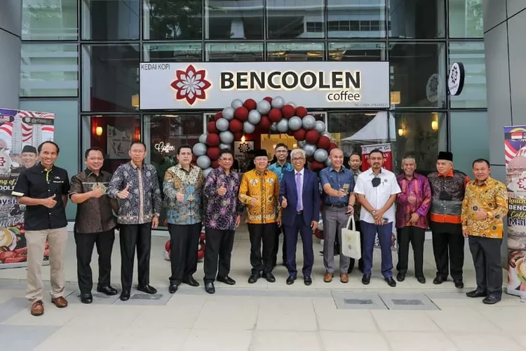 Acara peresmian pembukaan Bencoolen Coffee di Putrajaya, Malaysia, Kamis (3/11/2022).