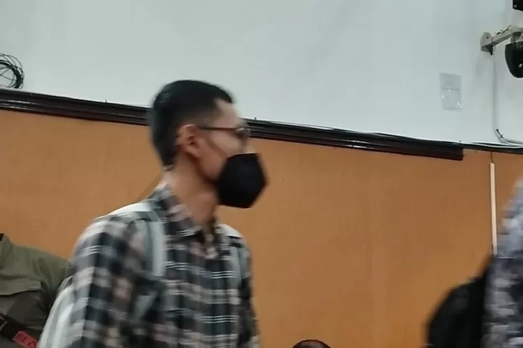 Karyawan Telkomsel, Bimantara Jayadiputro di PN Jaksel memberi kesaksian dalam persidangan terdakwa Bharada Richard Eliezer alias Bharada E, Ricky Rizal dan Kuat Ma&rsquo;ruf (Foto: PMJ News)