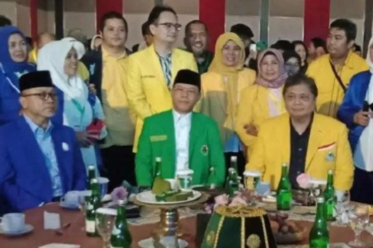 Pertemuan Silaturahmi Nasional KIB di Dalton Hotel Makassar, Jl Perintis Kemerdekaan, Makassar, Minggu (6/11/2022) yang dihadiri Zulkifli Hasan (kiri), dan Muhammad Mardiono (tengah) dan Airlangga Hartarto (kanan), memperkuat sinyal Capres 2024 (Ist)