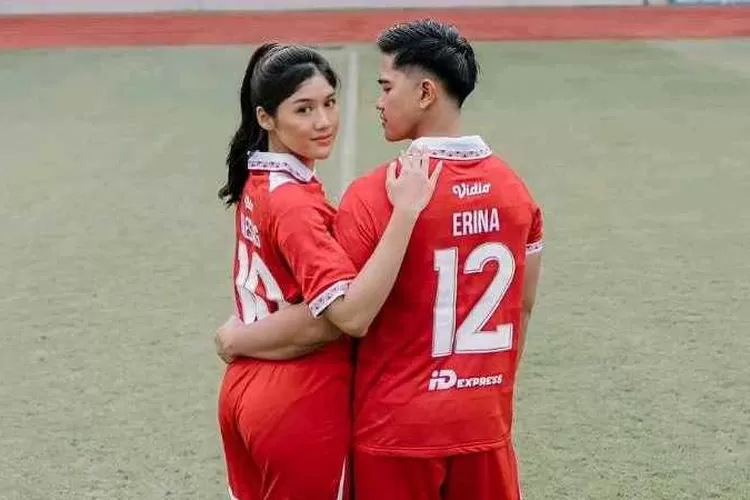 Kaesang Pangarep dan Erina Gudono saat melakukan foto prewedding di Stadion Manahan Solo (Istimewa)