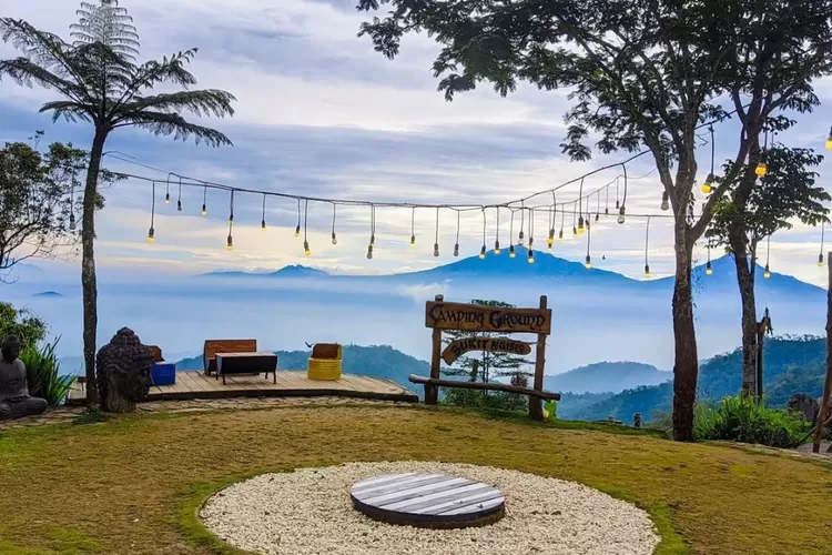 Potret keindahan Puncak 9 Bukit Ngisis, tempat wisata baru di Yogyakarta (Instagram @odongodongmenoreh)