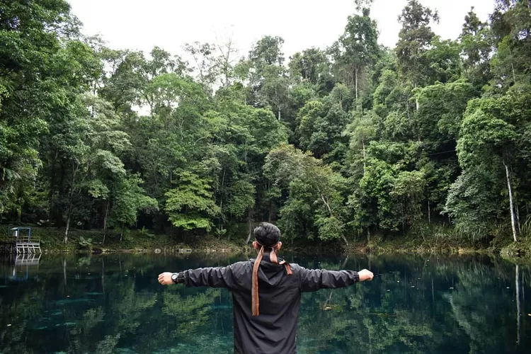 Pesona Telaga Biru Tulung Ni Lenggo, salah satu wisata alam di Kalimantan Timur (Instagram @ibisbubulcus)