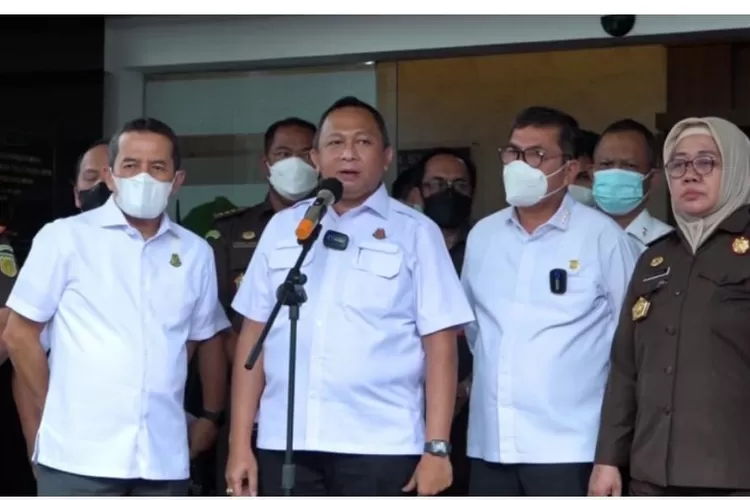 Kejagung menetapkan empat tersangka dugaan kasus impor garam industri 