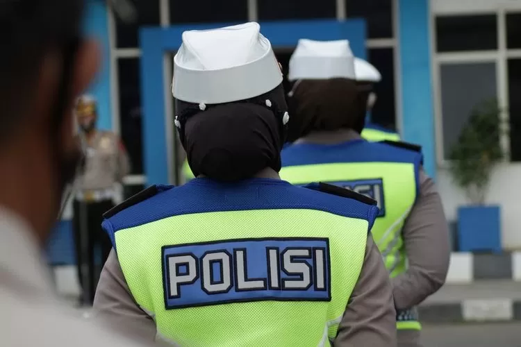 Polisi Wanita (Polwan) (ilustrasi )