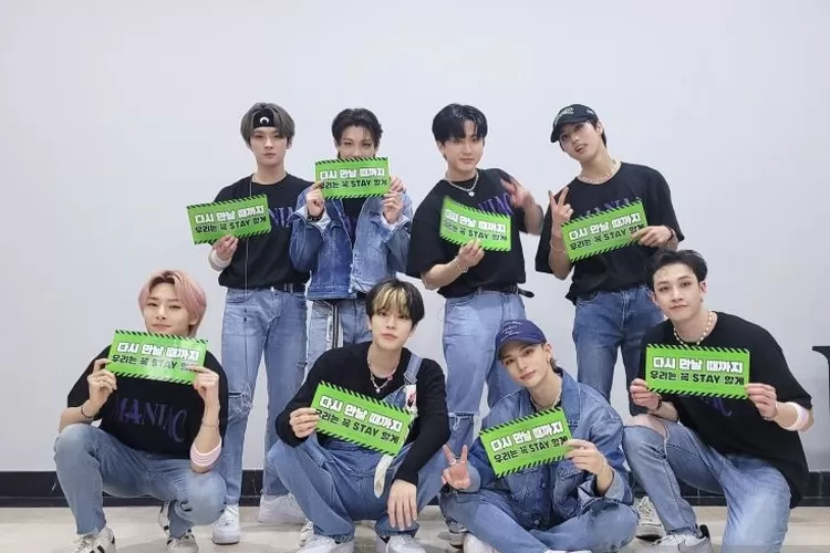 Grup idola K-pop Stray Kids usai menggelar konser bertajuk &ldquo;MANIAC&rdquo; in JAKARTA&rdquo; pada 13 November 2022 di Beach City International Stadium.  (Twitter.com/Stray_Kids)