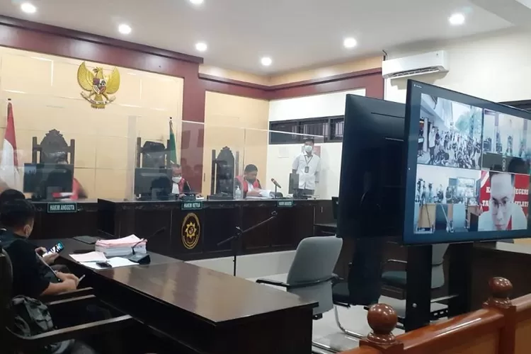 Indra Kenz Divonis Penjara Berapa Tahun