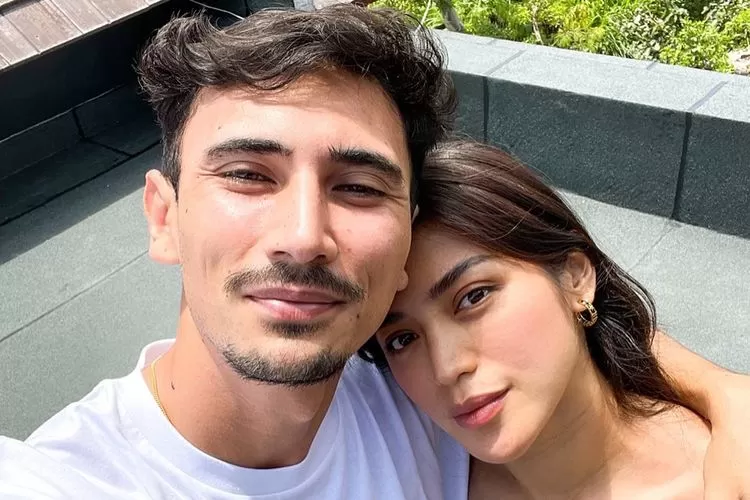 Vincent Verhaag dan Jessica Iskandar gagel melakukan mediasi. Foto/Instagram ( Foto/Instagram)