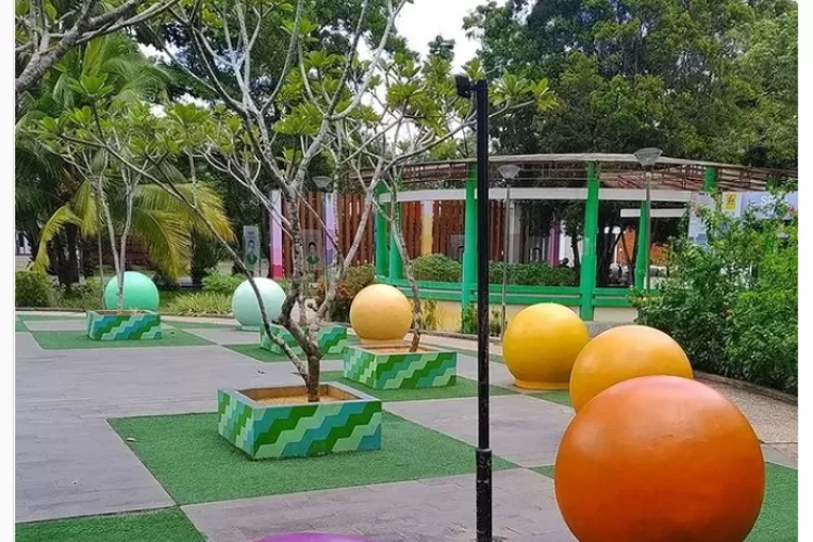 Taman Catur, salah satu rekomendasi tempat wisata di Pontianak (Instagram @milanirfan)