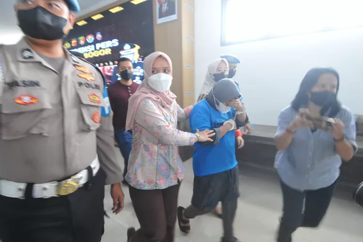  SAN (29), pelaku penipuan investasi bodong di Bogor kepada ratusan mahasiswa IPB University.