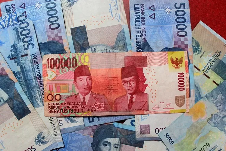 Upah Minimum 2023 resmi naik maksimal 10 persen. Kapan UMP 2023 dan UMK 2023 mulai berlaku? (Pixabay)