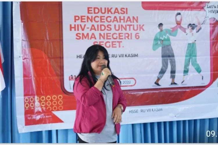  PT KPI Unit Kasim Edukasi Pencegahan dan Penanganan HIV-AIDS Bagi Pelajar SMAN 6 Seget Sorong (Humas KPI RU VII Kasim)