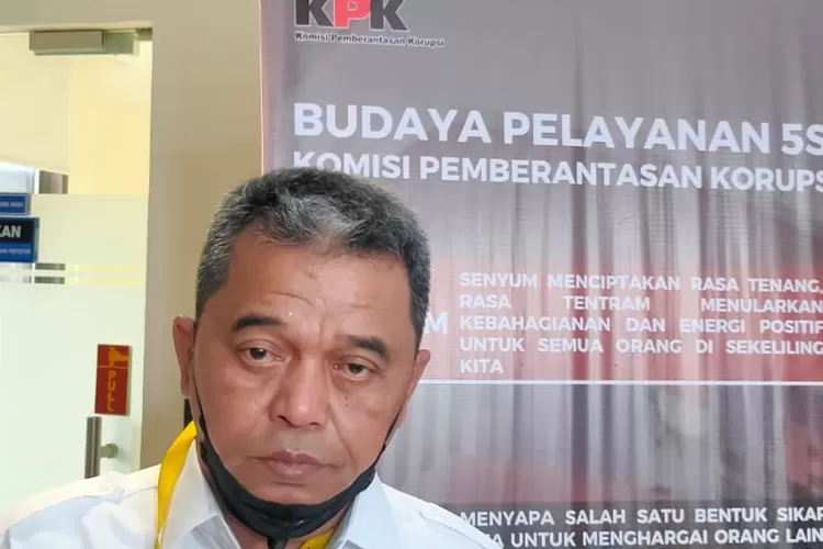 advokat Herawan Utoro saat mengadu di KPK