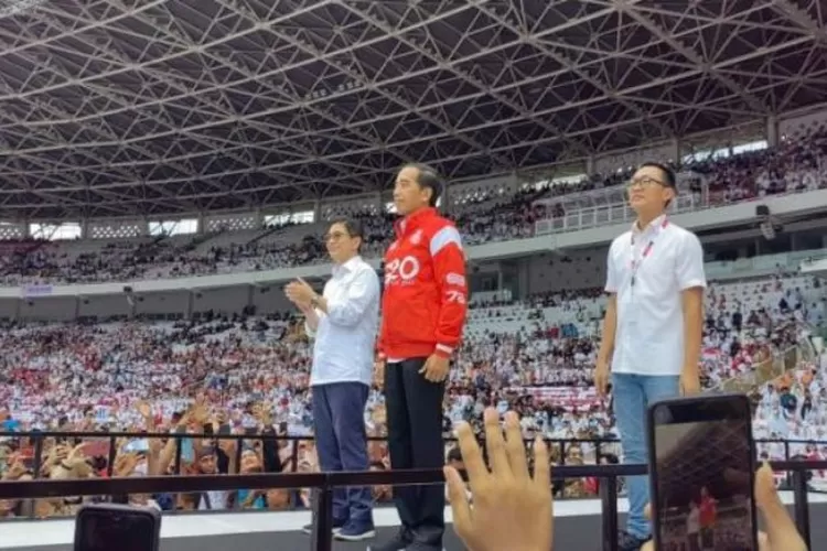 Organ relawan Jokowi memadati Stadion Gelora Bung Karno atau GBK Jakarta (Suara.com)