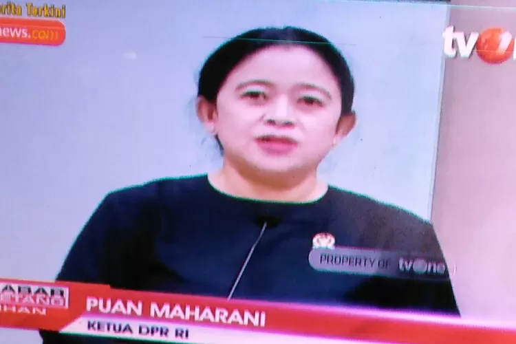 Ketua DPR Puan Maharani saat mengumumkan calon Panglima TNI pengganti Jenderal Andika Prakasa yang akan memasuki masa pensiun. (Tangkapan layar)