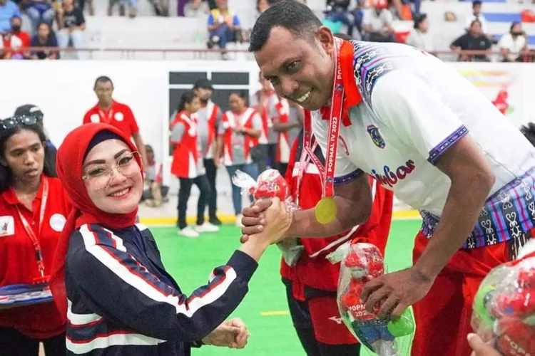 Pekan Olahraga Maluku Resmi Ditutup oleh Ketua PBVSI  Maluku- Nyonya  Widya Pratiwi Murad (Istimewa)