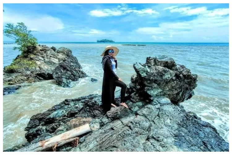 Destinasi wisata Pulau Datu di Kalimantan Selatan (Instagram @tanahkuning)