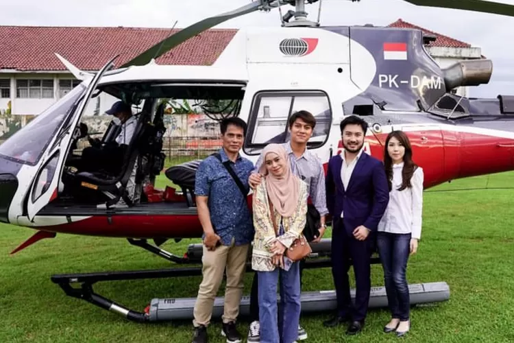 Naik Helikopter Bersama Lesti Kejora Kasih Sumbangan Korban Gempa di Cianjur, Begini Tanggapan Rizky Billar (Gorajuara.com/dok: Instagram @ayah_kejora)