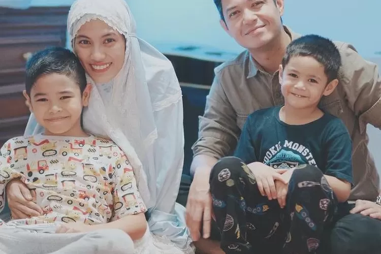 Tubuh kurus hingga pipi tirus Alyssa Soebandono