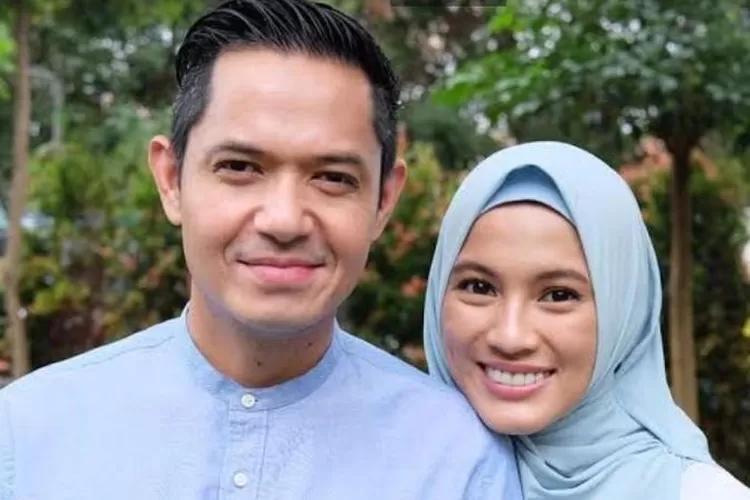 Dude Harlino bersama Alyssa Soebandono