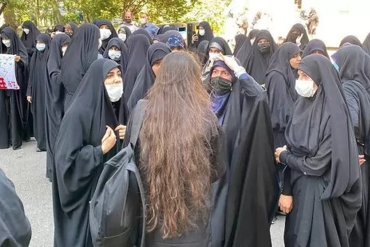 Aksi protes di Iran (DW)