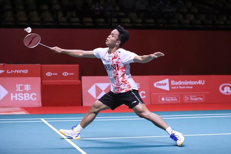 Anthony Sinisuka Ginting mengalahkan Jonatan Christie pada laga pembuka.