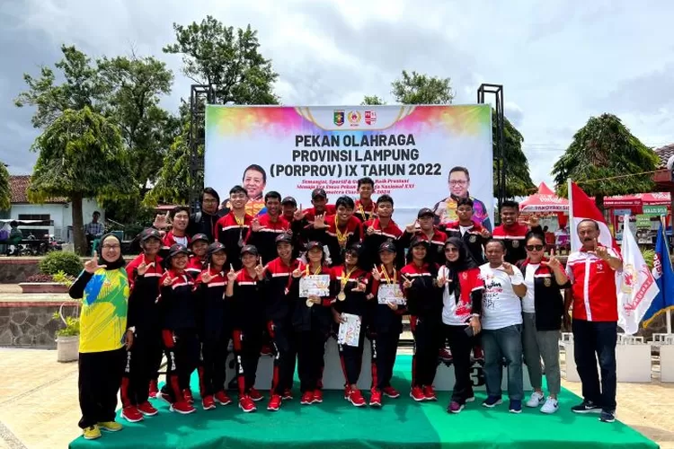Tim Renang Bandar Lampung Raih Juara Umum di&nbsp;Pekan Olahraga Provinsi Lampung ke IX Tahun 2022 dengan Perolehan 38 Medali. (Humas KONI Kota Bandar Lampung)