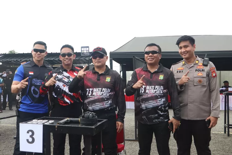 Kejuaraan Menembak Kapolda Cup di buka Irjen Pol M Fadil Imran di Ciputat Tangsel  (istimewa )