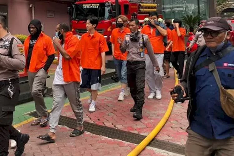 Potret 20 WNA yang telah di evakuasi dan di pindahkan ke rumah detensi milik Ditjen Imigrasi Kemenkumham di Kalideres Jakarta Barat (08/12/2022) (Politik RMOL)