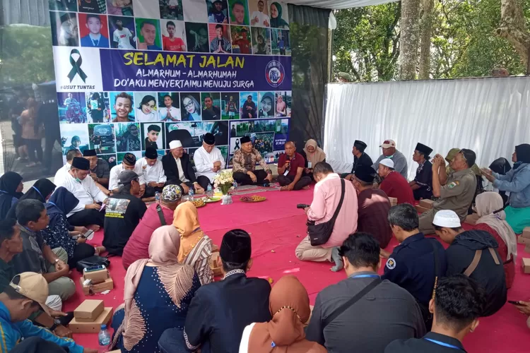 Doa Bersama Jelang 100 Hari, Keluarga Korban Tuntut Pemerintah Kawal ...