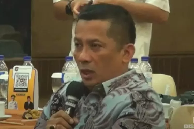 Video saat Bupati Meranti, M Adil marah gegara pembagian Dana Bagi Hasil myiak tak adil, viral di media sosial ( YouTube Diskominfotik Provinsi Riau)