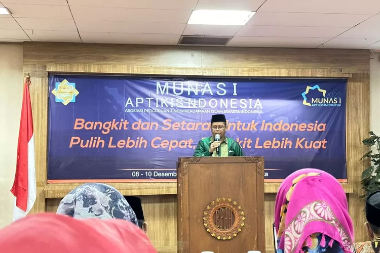 Ketua Umum Terpilih, Muslim Halimin Ketua Umum APTIKIS dalam Munas I di Asrama Haji Pondok Gede (Azis/Bogor Times)