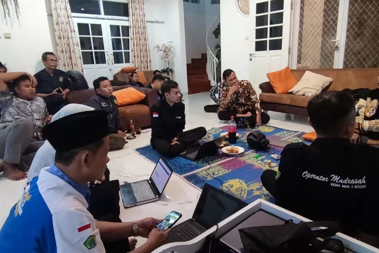 KKMA Wilayah Man 3 Bogor, Berikan Penguatan SKILL Operator Madrasah Untuk Laporan Pendataan Sistem (KKMA Wilayah Man 3 Bogor, Berikan Penguatan SKILL Operator Madrasah Untuk Laporan Pendataan Sistem)