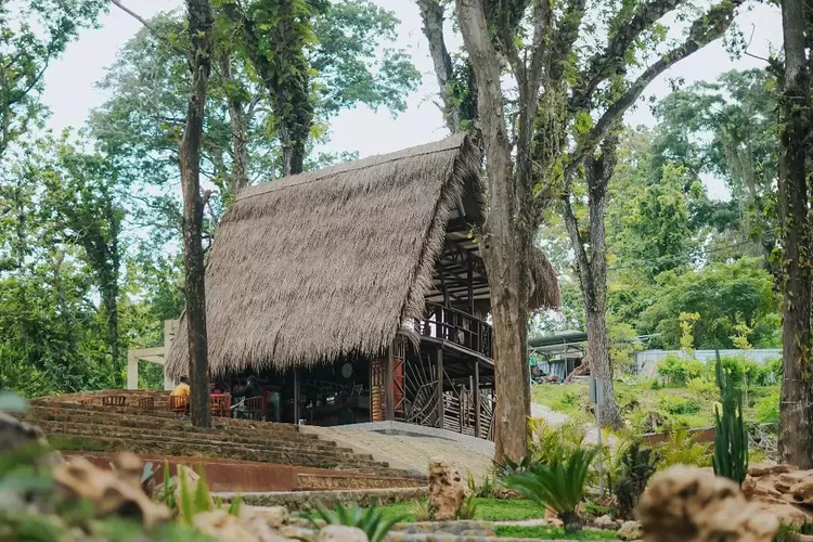 Mentari Hill, destinasi wisata terbaru di Pacitan (Instagram @mentarihillpacitan)