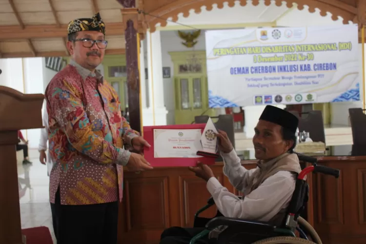 Pemerintah Kabupaten Cirebon Fasilitasi Administrasi Kependudukan 2061 Penyandang Disabilitas 