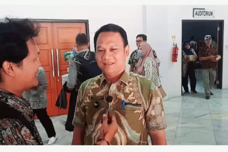 Udin Saputra  (Kepala Desa Ciangsana)