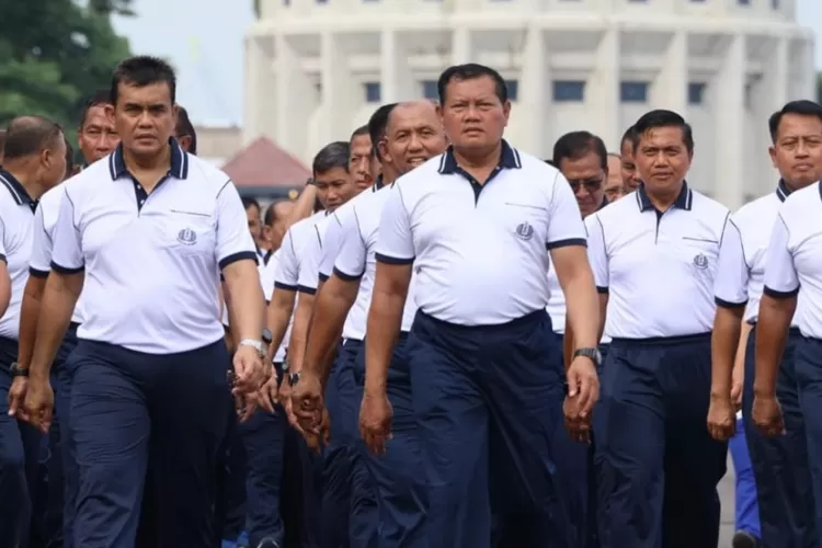 Laksamana Yudo Margono olahraga bersama dengan prajurit TNI  (Tni.mil.id)