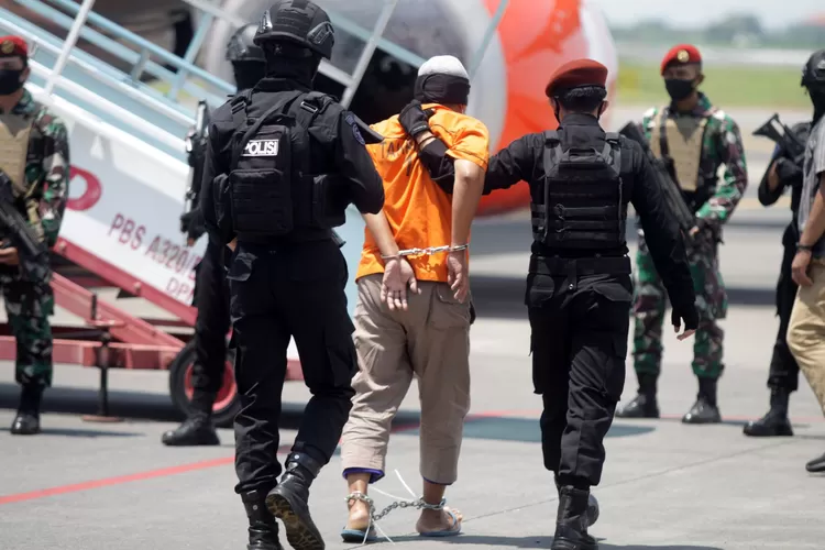 Densus 88 tangkap diduga teroris di Sumut (IST)