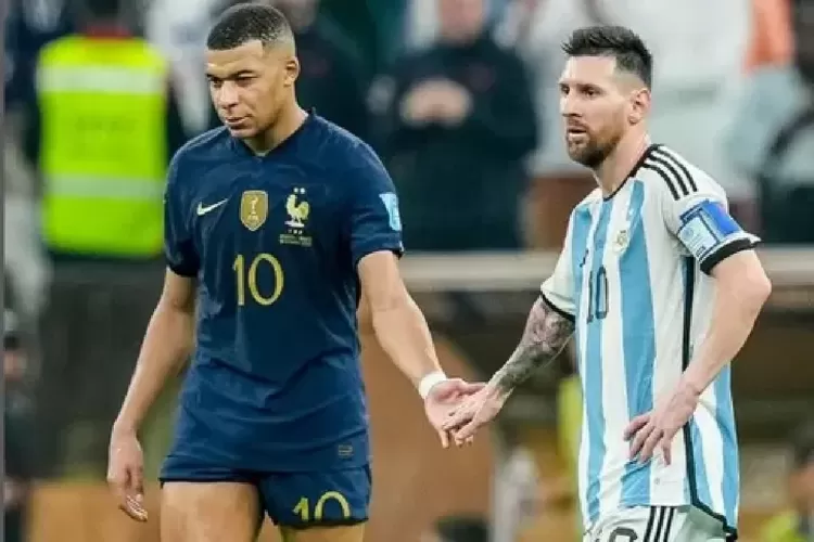 Momen momen Manis di Piala Dunia 2022, Salah Satunya Messi dan Mbappe Bergandengan Tangan