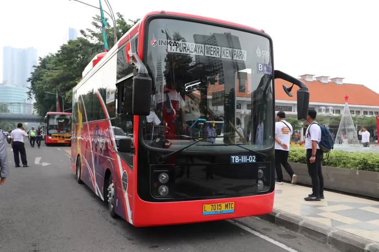 bus BTS Surabaya