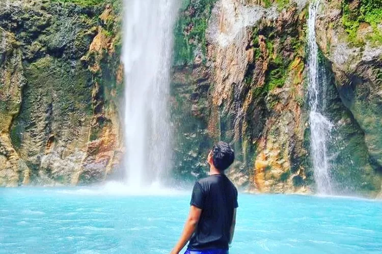 Eksplor aktivitas seru dan rute perjalanan menuju Air Terjun Dua Warna Sibolangit, destinasi wisata di Sumatera Utara (Akun Instagram @panji_hutabarat)