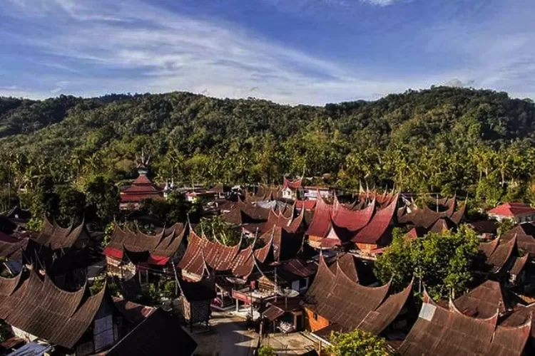 Rekomendasi destinasi wisata di Solok Selatan, Sumatera Barat (Instagram @pokdarwis1000rumahgadang)