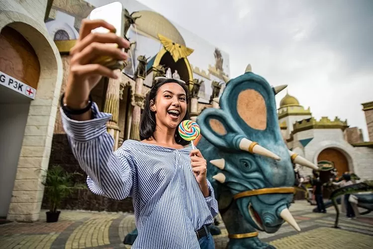 Spot foto di Jatim Park 3 yang instagenic. 